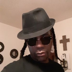 Meet your Posher, Abe